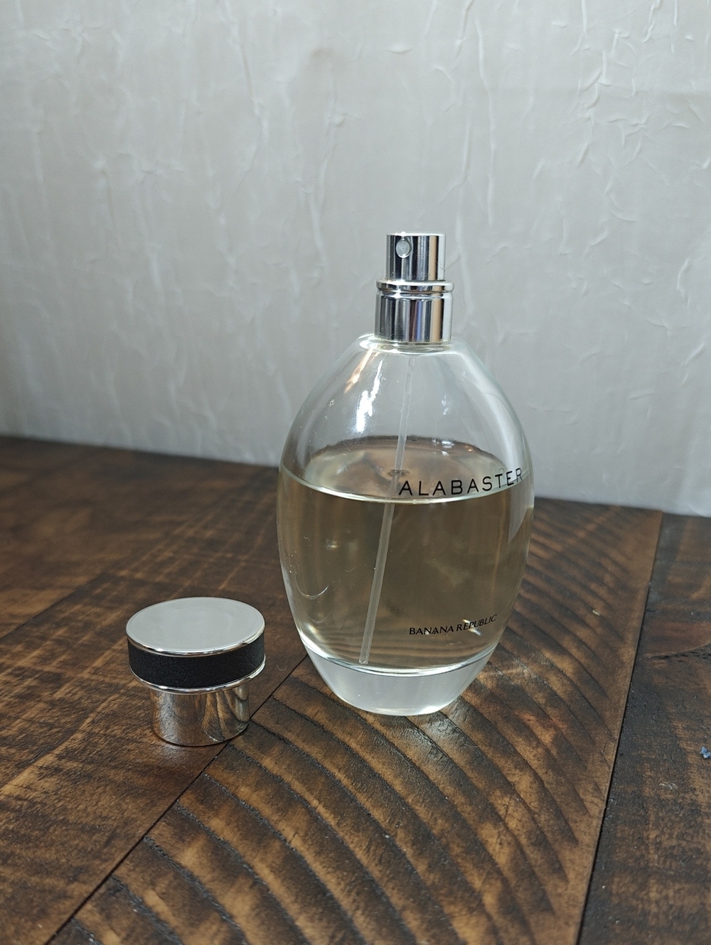 Banana Republic Alabaster Perfume - Picture 4 of 4